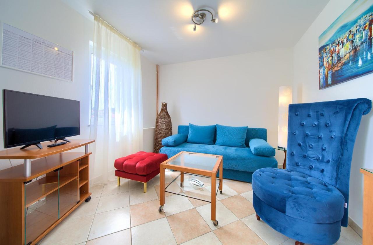 Apartments Adria Danka Krk Town Exterior photo
