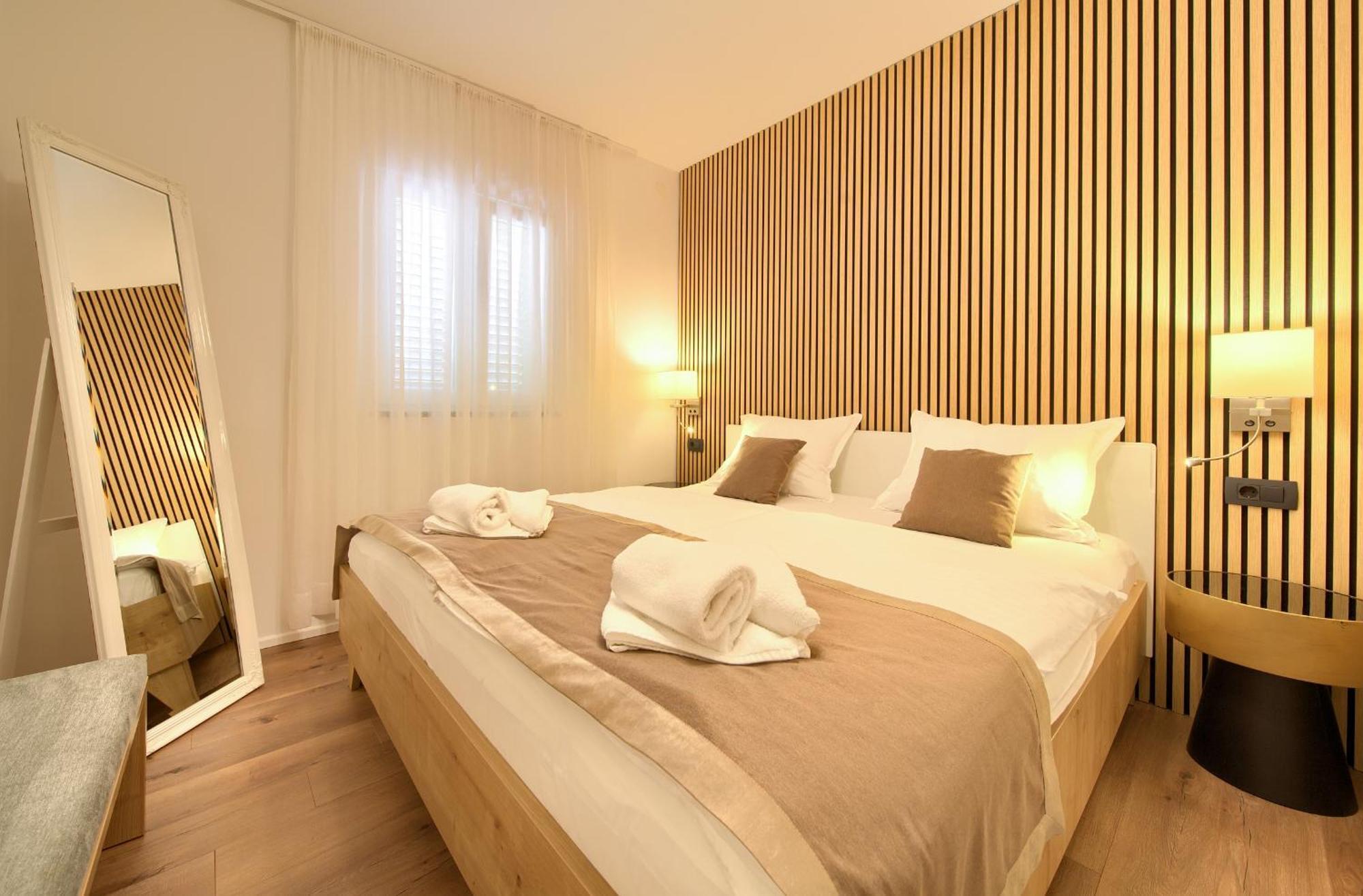 Apartments Adria Danka Krk Town Exterior photo